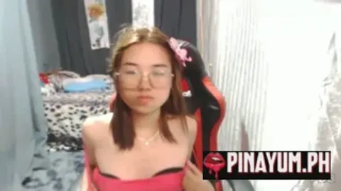 Pinay Sex Bumawi Lang Ang Lodi Kong Streamer sa Nag Sponsor ng Gaming Chair